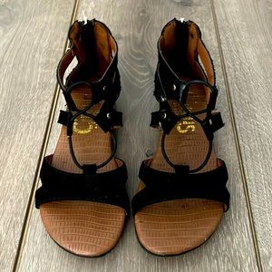 Black sandals